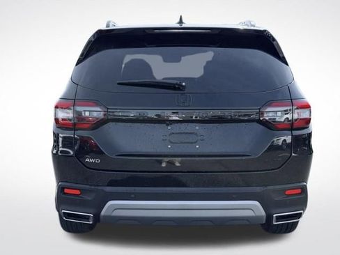 Used 2024 Honda Pilot Elite image 6