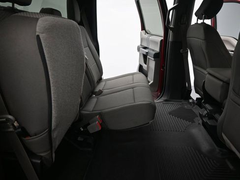 Used 2019 Ford F150 XLT w/ XTR Package image 14