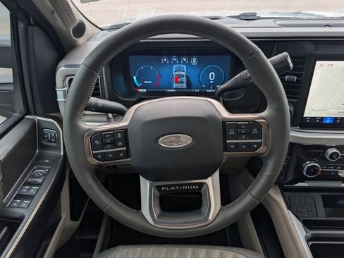 Certified 2025 Ford F350 Platinum w/ Platinum Plus Package AWD/4WD image 17