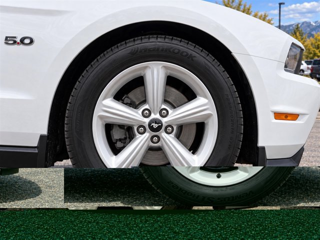 Used 2011 Ford Mustang GT Premium w/ Brembo Brake Pkg RWD image 10