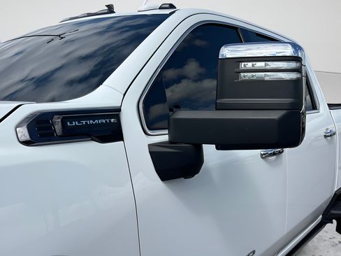 Used 2024 GMC Sierra 3500 Denali Ultimate AWD/4WD image 41