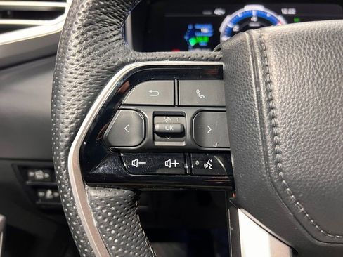 Used 2024 Toyota Tundra Platinum AWD/4WD image 17