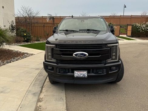 Used 2019 Ford F250 Lariat w/ Lariat Ultimate Package image 6