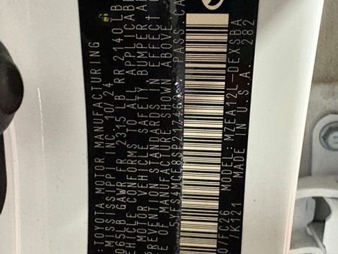 Certified 2025 Toyota Corolla SE image 27