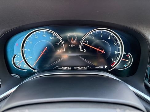Used 2018 BMW 750i xDrive AWD/4WD image 19