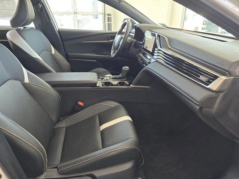 Used 2025 Toyota Camry SE image 44