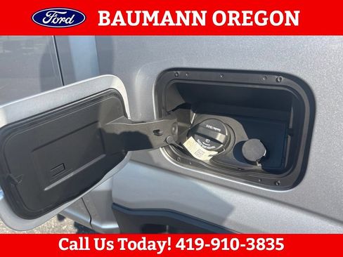 Used 2024 Ford F250 Lariat w/ Lariat Ultimate Package AWD/4WD image 13