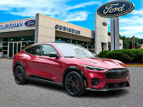 Certified 2025 Ford Mustang Mach-E Premium w/ Sport Appearance Package AWD/4WD image 1