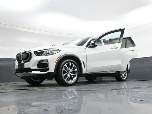 Used 2021 BMW X5 sDrive40i w/ Convenience Package image 44