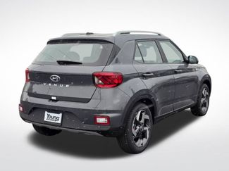Used 2026 Hyundai Venue SEL FWD video 3