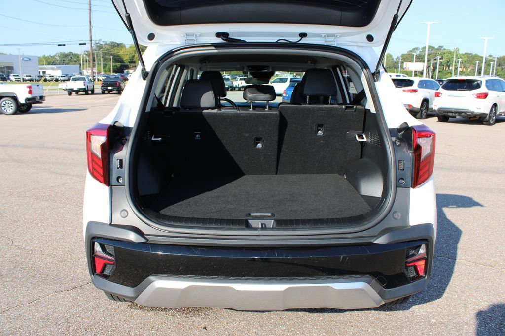Used 2025 Kia Seltos S FWD image 17