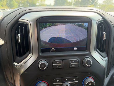 Used 2022 Chevrolet Silverado 1500 LT Trail Boss w/ Safety Package AWD/4WD image 13