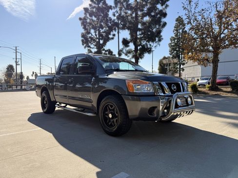 Used 2012 Nissan Titan SV image 1