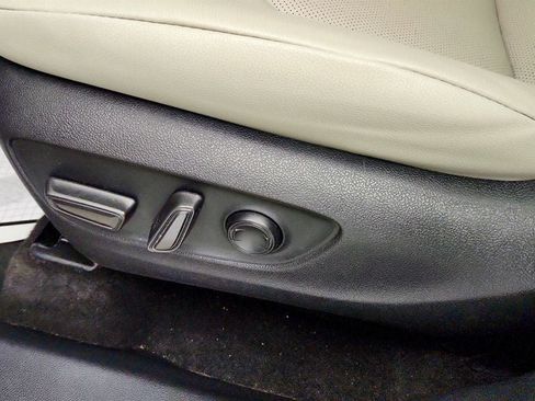 Used 2024 Toyota Grand Highlander AWD image 27