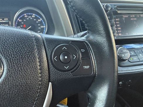 Used 2016 Toyota RAV4 XLE image 31
