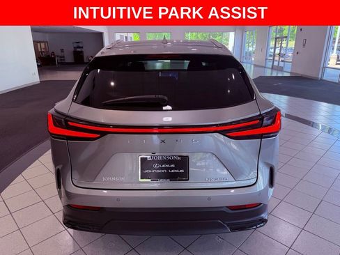 Used 2024 Lexus NX 250 FWD w/ Cold Area Package image 8
