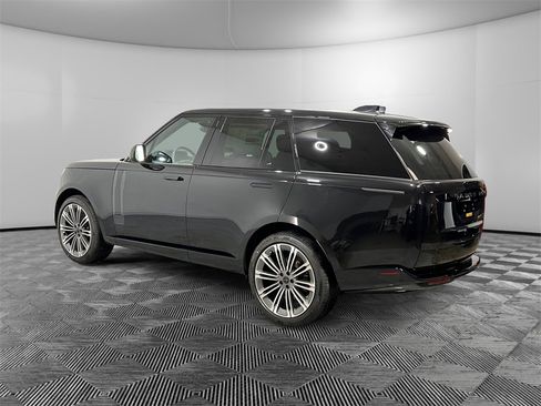 New 2026 Land Rover Range Rover SE image 3