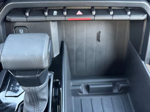 Used 2025 Toyota Tundra SR5 w/ SR5 Convenience Package AWD/4WD image 26