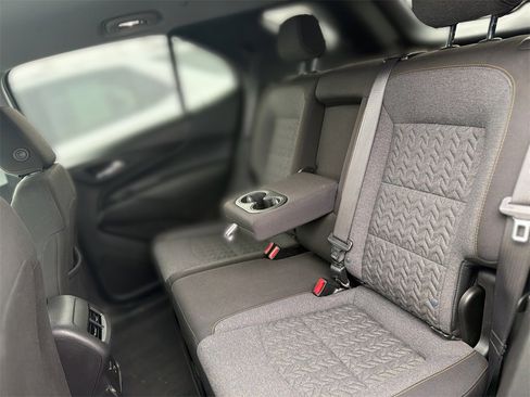 Certified 2024 Chevrolet Equinox LT image 17
