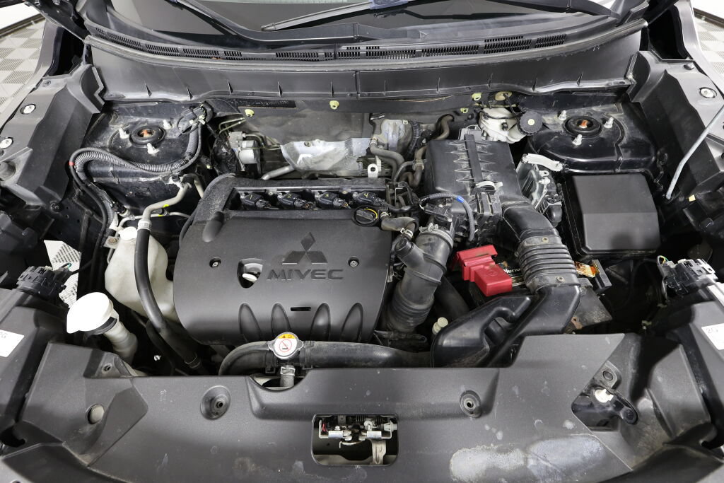 Used 2021 Mitsubishi Outlander Sport SE FWD image 37