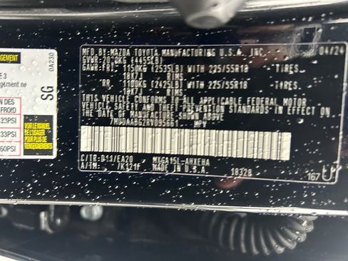 Used 2024 Toyota Corolla Cross XLE w/ Convenience Package image 34