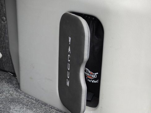 Used 2021 Mercedes-Benz Sprinter 2500 image 11