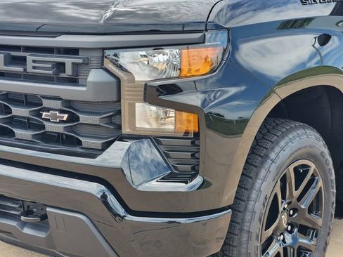 Used 2026 Chevrolet Silverado 1500 Custom w/ Turbomax Blackout Package AWD/4WD image 8