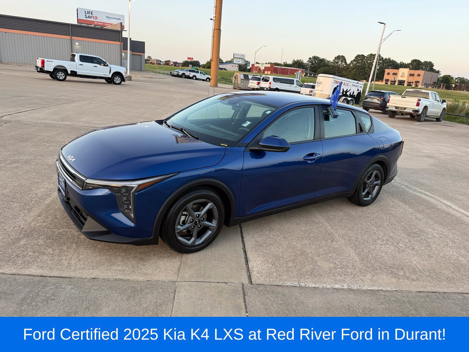 Used 2025 Kia K4 FWD image 1