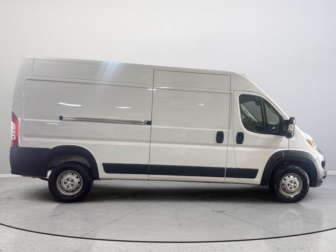 Used 2023 RAM ProMaster 2500 FWD image 6