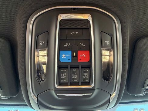 New 2025 Jeep Grand Cherokee L Summit w/ Advanced Protech Group IV AWD/4WD image 27