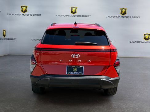 Used 2025 Hyundai Kona SEL image 4
