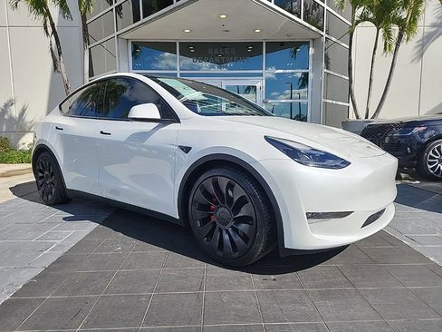 Used 2021 Tesla Model Y Performance image 1