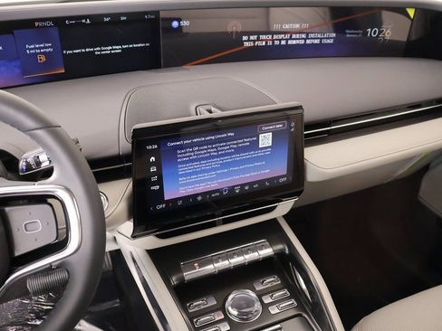 New 2026 Lincoln Nautilus Premier w/ Jet Appearance Package AWD/4WD image 5