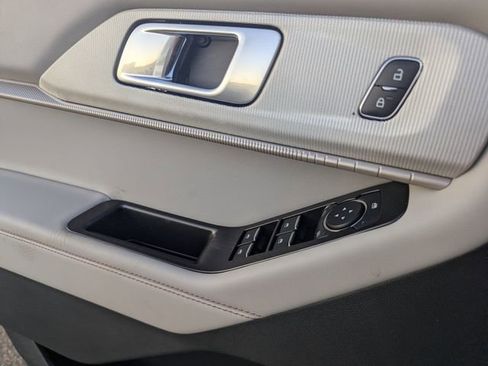 New 2026 Ford Explorer Active w/ Active Comfort Package image 15