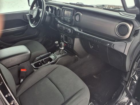 Used 2021 Jeep Wrangler Unlimited Sport image 12