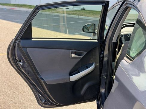 Used 2014 Toyota Prius Two image 24