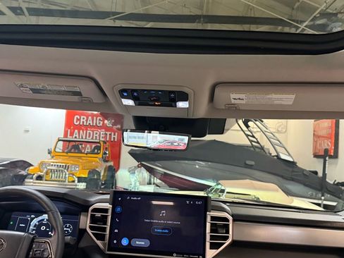 Used 2024 Toyota Tundra Limited image 31