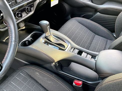 Used 2024 Honda HR-V Sport image 15