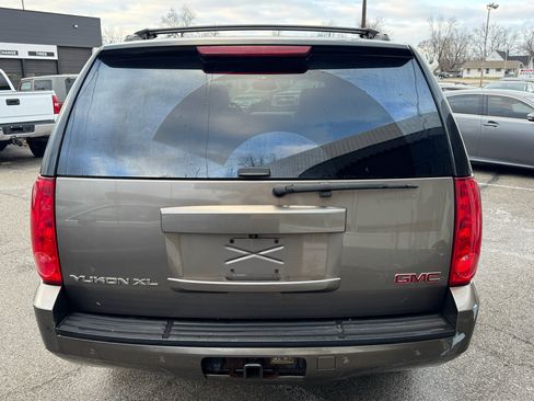 Used 2013 GMC Yukon XL SLT image 5