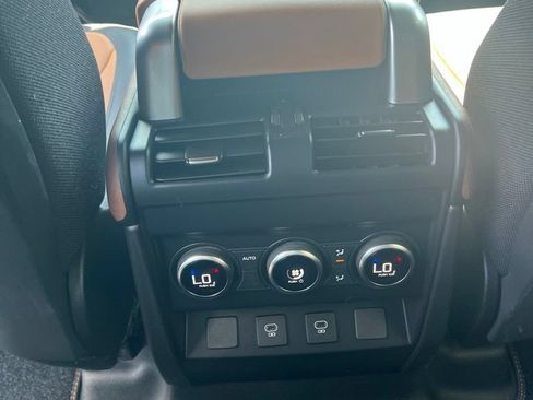 Used 2023 Land Rover Defender 130 X AWD/4WD image 17