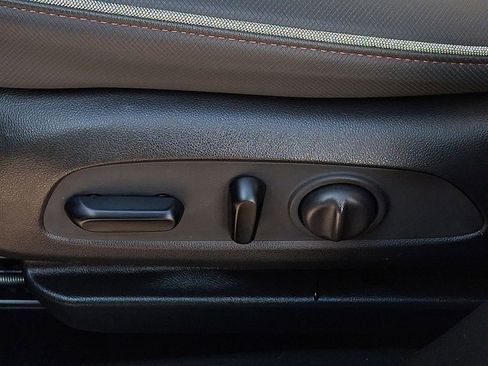 Used 2023 Chevrolet TrailBlazer RS w/ Convenience Package image 26