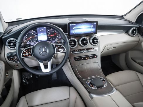 Certified 2022 Mercedes-Benz GLC 300 image 18