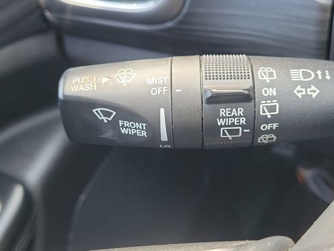 Used 2019 Jeep Grand Cherokee Altitude RWD image 11