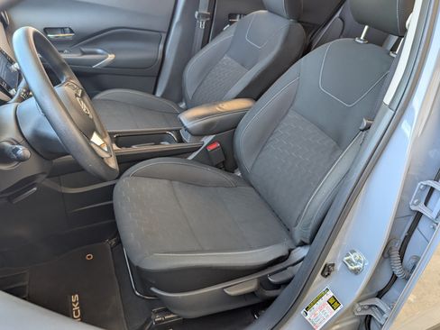 Used 2024 Nissan Kicks SV FWD image 16