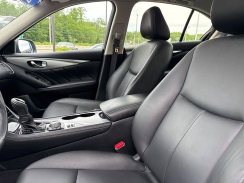 Used 2019 INFINITI Q50 Luxe w/ Essential Package (3.0T Luxe) AWD/4WD image 5