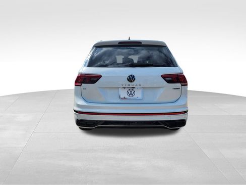 Certified 2024 Volkswagen Tiguan SE R-Line AWD/4WD image 5
