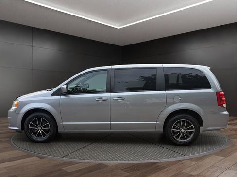 Used 2018 Dodge Grand Caravan GT FWD image 5