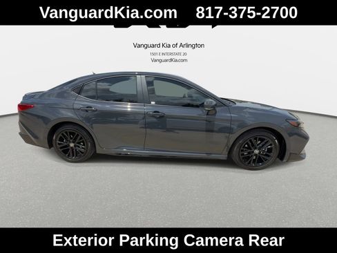 Used 2026 Toyota Camry SE FWD image 10