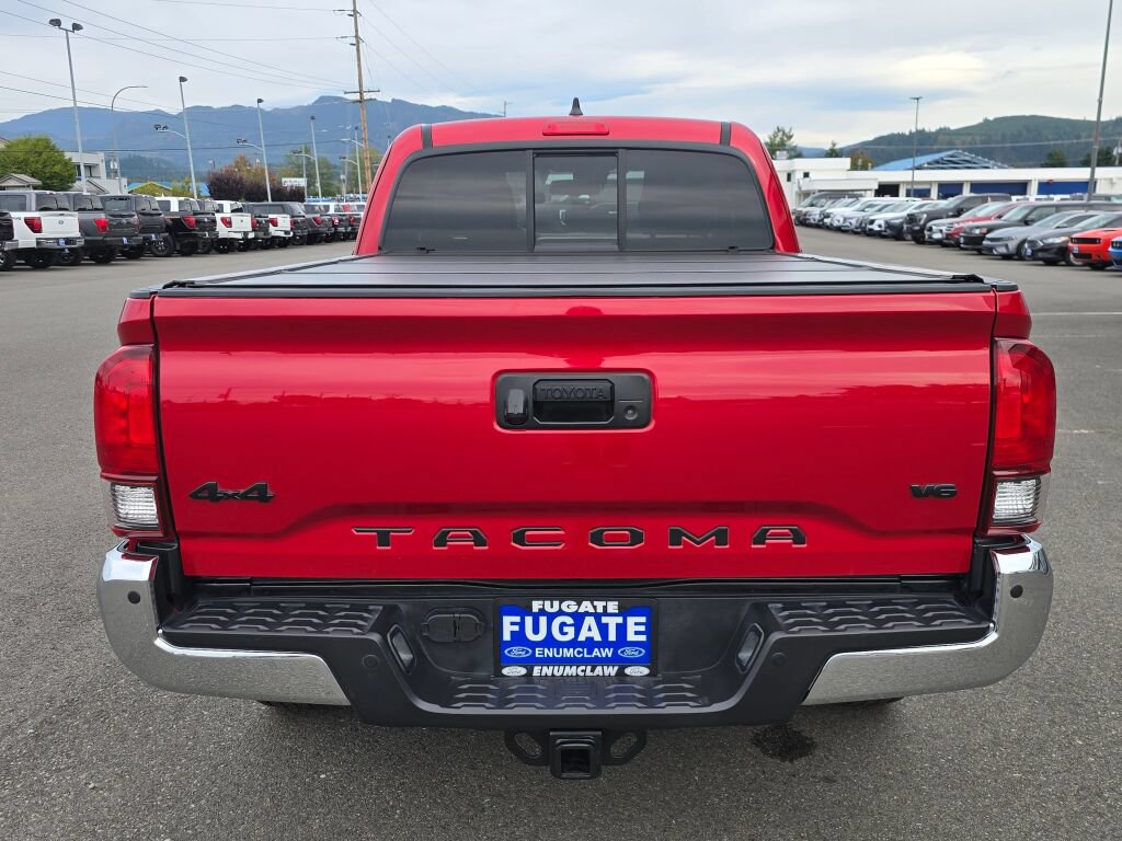 Used 2021 Toyota Tacoma SR5 AWD/4WD image 7