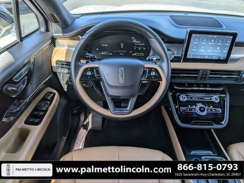 Used 2022 Lincoln Corsair Reserve w/ Equipment Group 201A FWD image 16